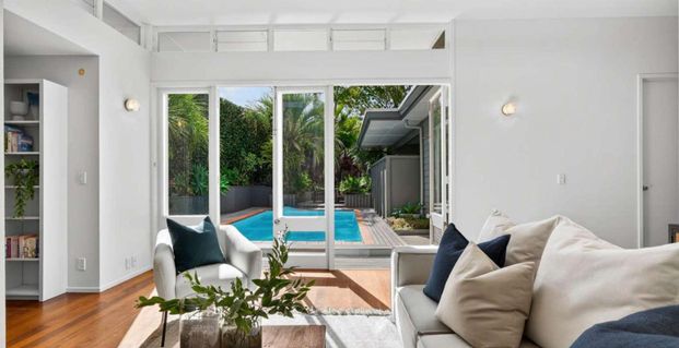 Lifestyle in The Bays - Photo 1