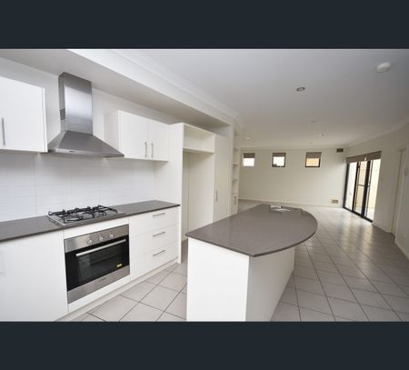 37C Pollard St, Glendalough, WA 6016 - Photo 4