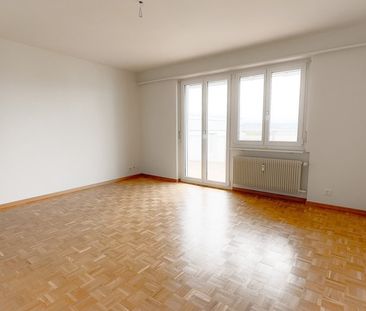 Totalsanierte 4 Zimmerwohnung mit grossem Balkon - Photo 1