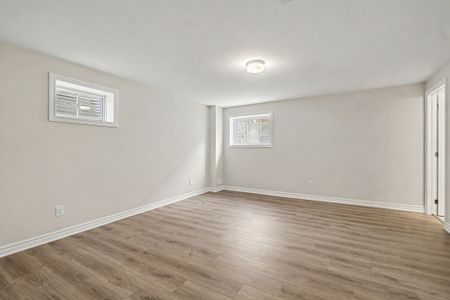 For Lease - 161 Ryan Reynolds Way, Orleans - Cumberland and Area, Ontario - Photo 2