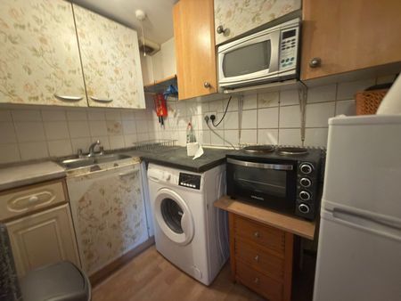 Studio Flat, High Road, IG1 - Photo 4