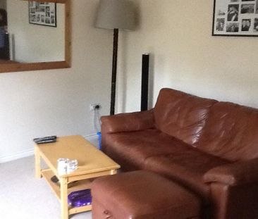 2 bedroom house to rent - Photo 2