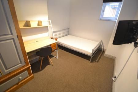 Mount Hooton Road, Arboretum, Nottingham, NG7 - Photo 2