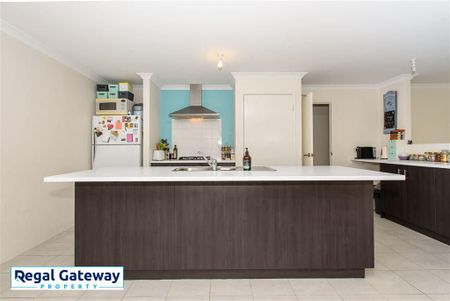 2 Lagoon Pass, BALDIVIS WA 6171 - Photo 3