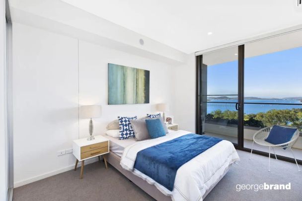 “APARTMENT 605 - HARBOURVIEW APARTMENTS” - Photo 1