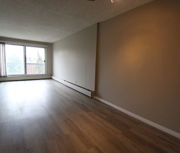 205 Heritage Drive SE, Calgary - Photo 5