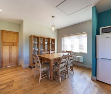 2 bedroom semi-detached bungalow to rent - Photo 6