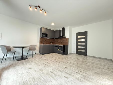 Pronájem bytu 1+kk a garsoniéry 35 m², Hrnčířská, Uhlířské Janovice - Фото 5