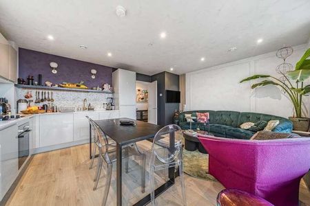 Corsican Square, Bow, E3 - Photo 3