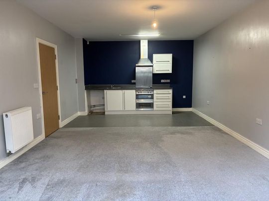 1 bedroom ground floor flat to rent - Photo 1