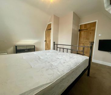 2 bedroom detached house to rent - Photo 3