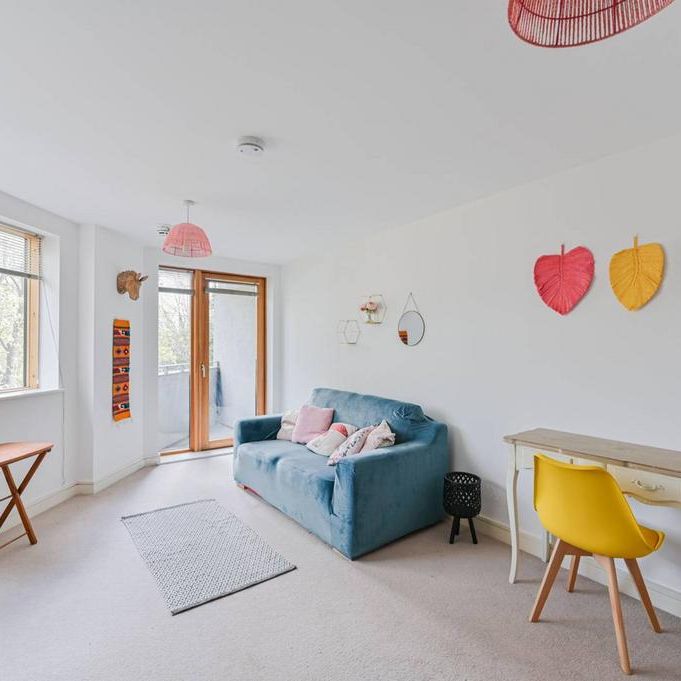 1 bedroom flat to rent - Photo 1