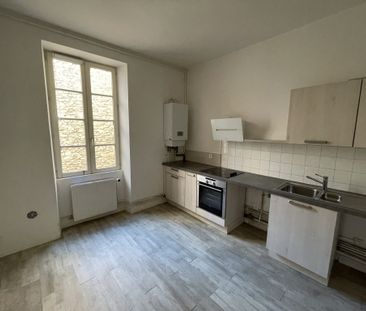 Location Appartement 3 pièces 73m² NIMES 30000 - Photo 4
