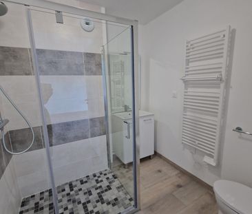 A LOUER - APPT. TYPE 3 MEUBLE NEUF - Photo 5