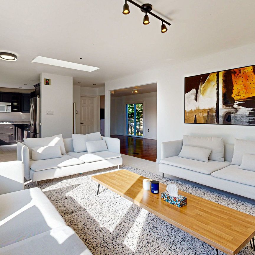 For Lease - 125 LEIGLAND Avenue, Oakville, Ontario - Photo 1