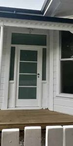 Charming Newly Renovated 3-Bedroom House for Rent - Photo 3