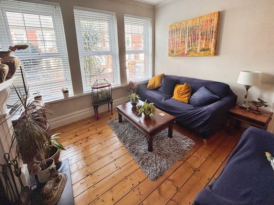 Kingsland Crescent, BARRY - Photo 1