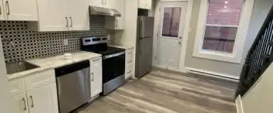 2421 De Maisonneuve East | 2421 De Maisonneuve East, Montreal - Photo 1