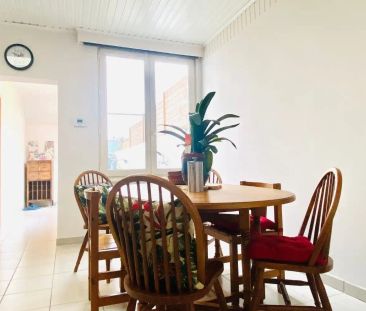 Huis met 2 slaapkamers, achteruitweg en tuin. - Photo 2