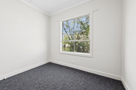 418 Main Rd, Golden Point VIC 3350 - Photo 2