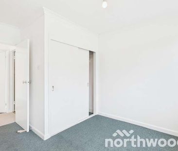 Lower Hayesbank, Lower Queens Road, Ashford, TN24 - Photo 2