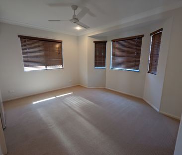 TWO BEDROOM - AIR CONDITIONED UNIT - Photo 5