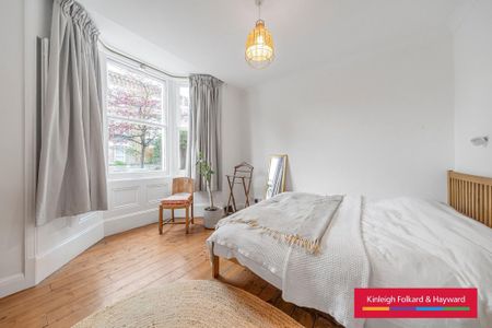 3 bedroom terraced house to rent - Photo 3