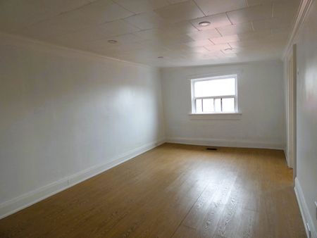 For Lease - 201 Main Street Unit# 6, Newmarket, Ontario - Photo 2