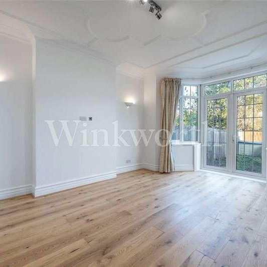Ravenscroft Avenue, London, NW11 - Photo 1