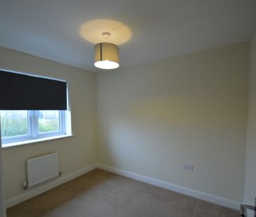 3 bedroom House - Mount Pleasant Lane, Hatfield - Photo 4