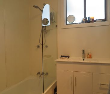 389 Cambridge Road Mornington TAS 7018 Australia - Photo 1