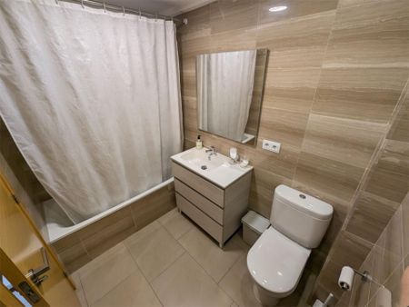 Planta baja de alquiler en Calle Llavador, Centro Urbano - Photo 2