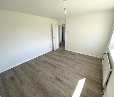 3 bedroom bungalow to rent - Photo 3