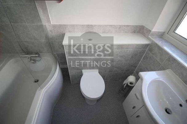 Queens Road, Waltham Cross, EN8 - Photo 1