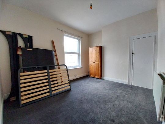 3 bed terraced house to rent in Carlow Street, Middlesbrough, TS1 - Photo 1