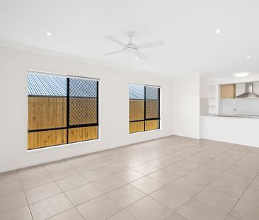 Beautiful Home in Pebble Creek Estate! - Photo 5