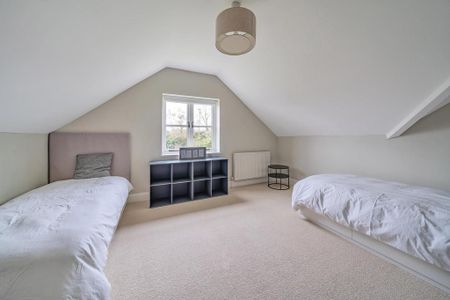 5 bedroom detached house to rent - Photo 5