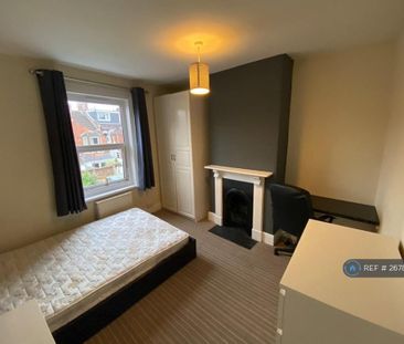 3 bedroom terraced house to rent - Photo 3