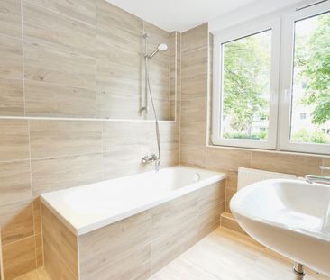 Erstbezug nach Sanierung - mit Wanne und Dusche - Photo 3