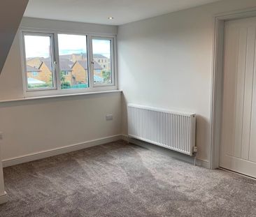 4 Bed Terraced House, Zoar Street, LS27 - Photo 2