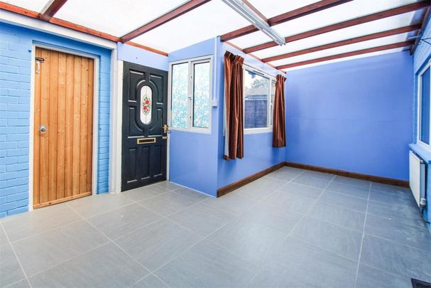 3 bedroom terraced house to rent - Photo 1