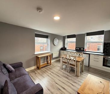 2 bedroom flat to rent - Photo 5
