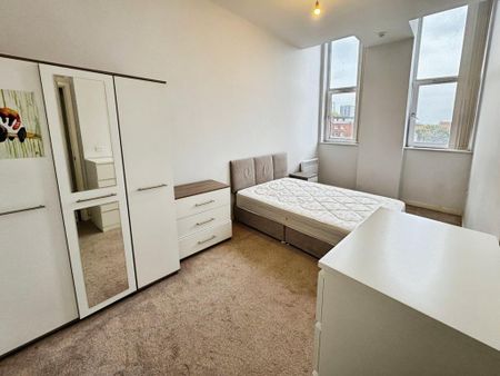 2 bedroom flat to rent - Photo 4