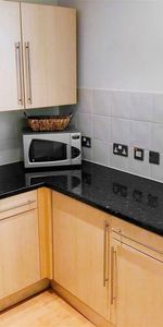 1 Bed Flat, Park House Apartments, LS1 - Photo 3