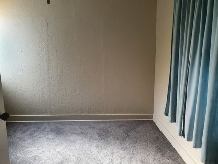 Lyndon Road East , Akina - Photo 4