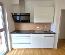 Koffer packen & einziehen - Ihr Rundum-Sorglos-Paket: Erstbezug, moderne 3-Zimmer-Wohnung mit 2 Balkonen, stilvoller Möblierung & moderner Haustechnik - Foto 2