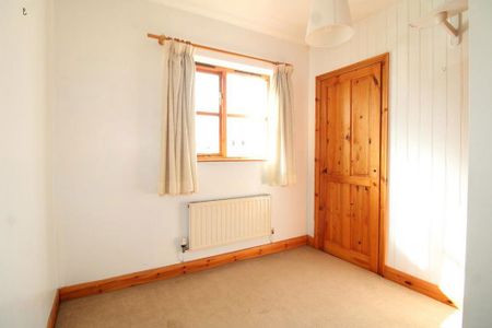 2 bedroom terraced house to rent - Photo 5