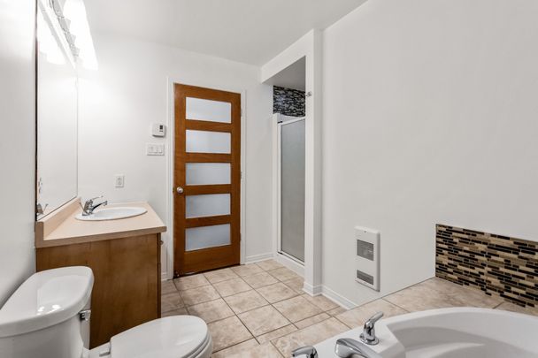 472 Rue Valois, #6 - Photo 1