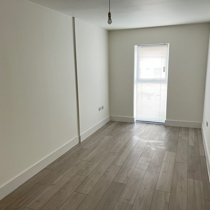 Modern 2-Bedroom, 2-Bathroom Student Apartment in Portswood, Southampton - Photo 1