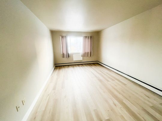 Smith Apartments - Photo 1